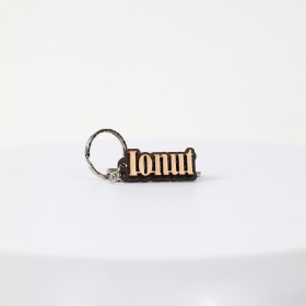 Breloc personalizat din lemn