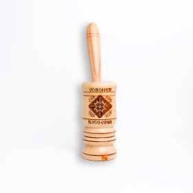 Mojar usturoi din lemn, Voronet