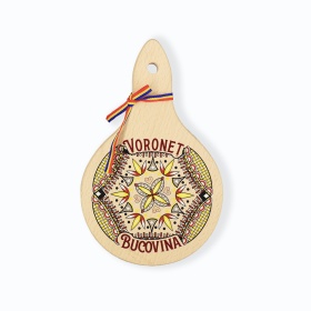 Tocator rotund din lemn - Voronet Bucovina - 19 cm x 12 cm