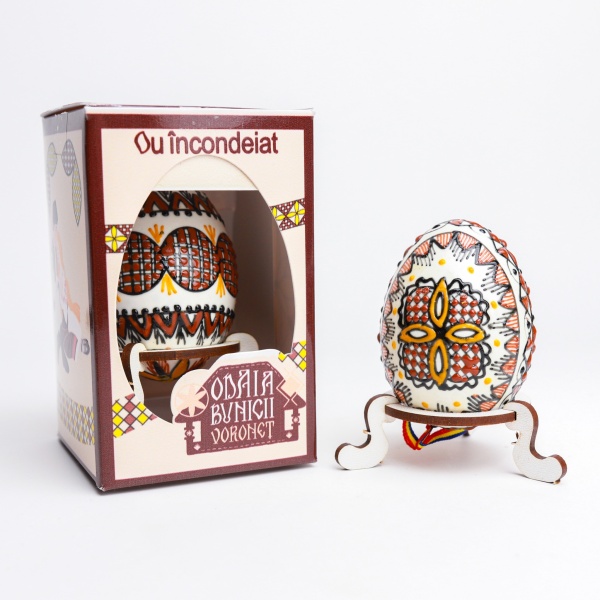 Ou incondeiat cu ceara (rata) din Bucovina