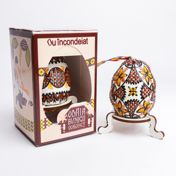 Ou incondeiat cu ceara (rata) din Bucovina