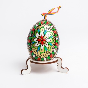 Ou incondeiat cu ceara (rata) din Bucovina