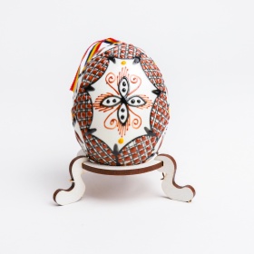 Ou incondeiat cu ceara (rata) din Bucovina