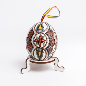 Ou incondeiat cu ceara (rata) din Bucovina