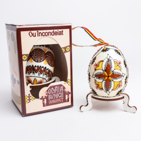 Ou incondeiat cu ceara (rata) din Bucovina