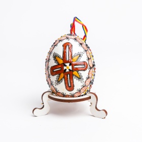 Ou incondeiat cu ceara (rata) din Bucovina