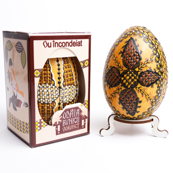 Ou din lemn incondeiat cu ceara - din Bucovina