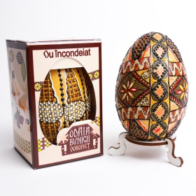 Ou din lemn incondeiat cu ceara - din Bucovina