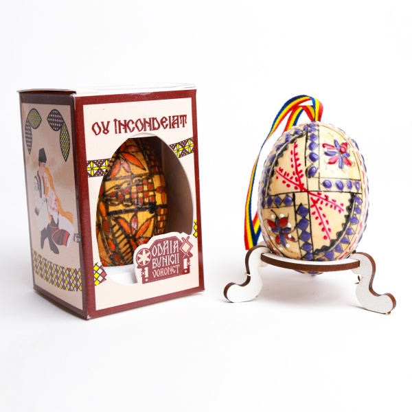 Ou din lemn incondeiat cu ceara - din Bucovina