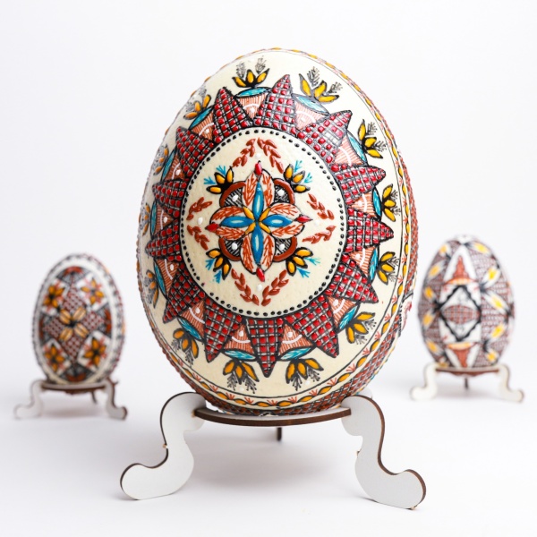 Ou de strut incondeiat cu ceara (in relief) - din Bucovina