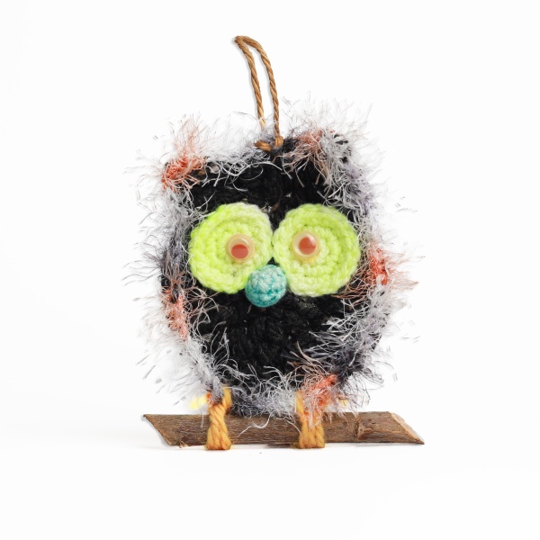 Bufnita crosetata 10 cm x 9 cm