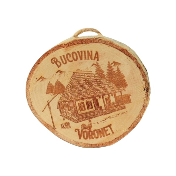 Ornament din lemn - casă Bucovina - 7,5 cm x 8,5 cm