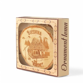 Ornament din lemn - casă Bucovina - 7,5 cm x 8,5 cm