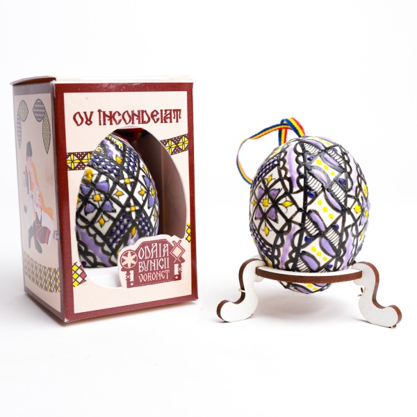 Ou incondeiat cu ceara - din Bucovina