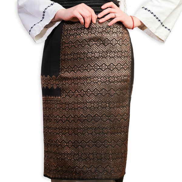 Catrinta / Fota tesuta manual la razboi