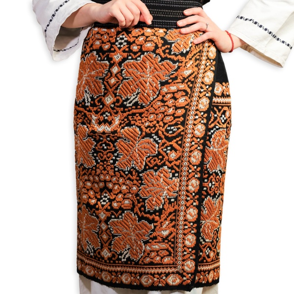 Catrinta / Fota tesuta manual la razboi