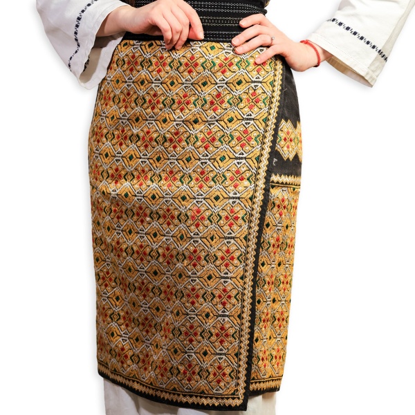 Catrinta / Fota tesuta manual la razboi