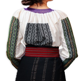 Ie traditionala Bucovina cusuta cu margele S/M