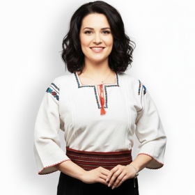 Ie traditionala autentica cu motive florale cusute-4XL