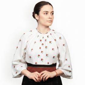 Ie traditionala cusuta manual din Bucovina S-M