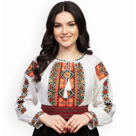 Ie traditionala pentru femei