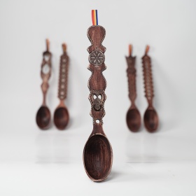 Lingura decorativa din lemn