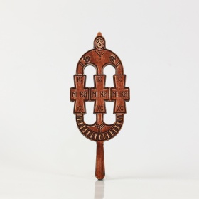 Cruce de mana din lemn